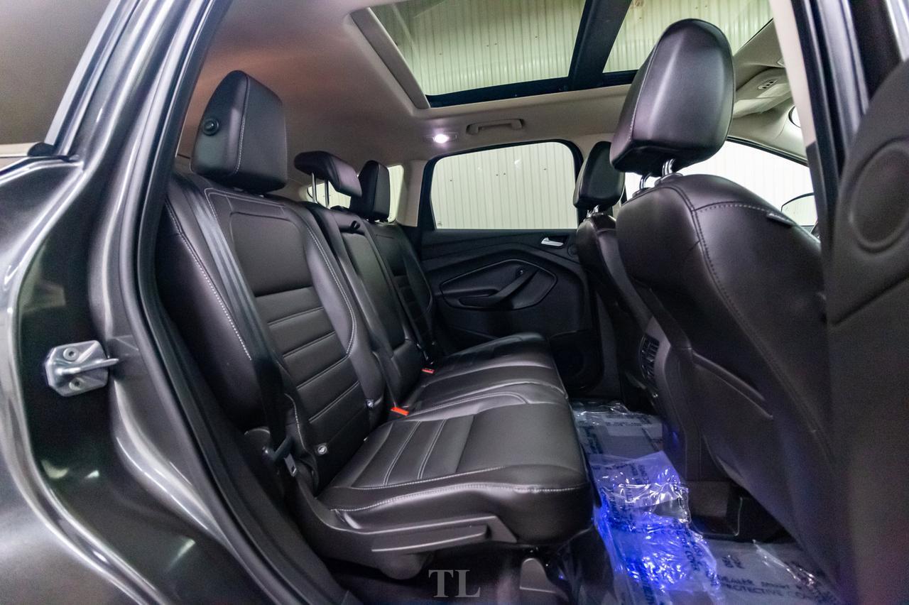 2017 Ford Escape AWD Titanium Leather Roof Nav BCam Red Deer AB