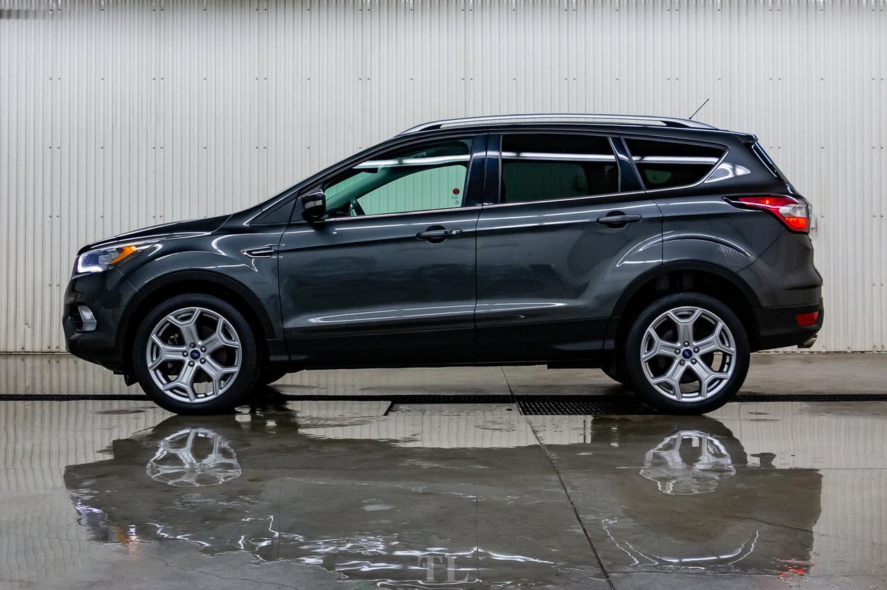 2017 Ford Escape AWD Titanium Leather Roof Nav BCam Red Deer AB