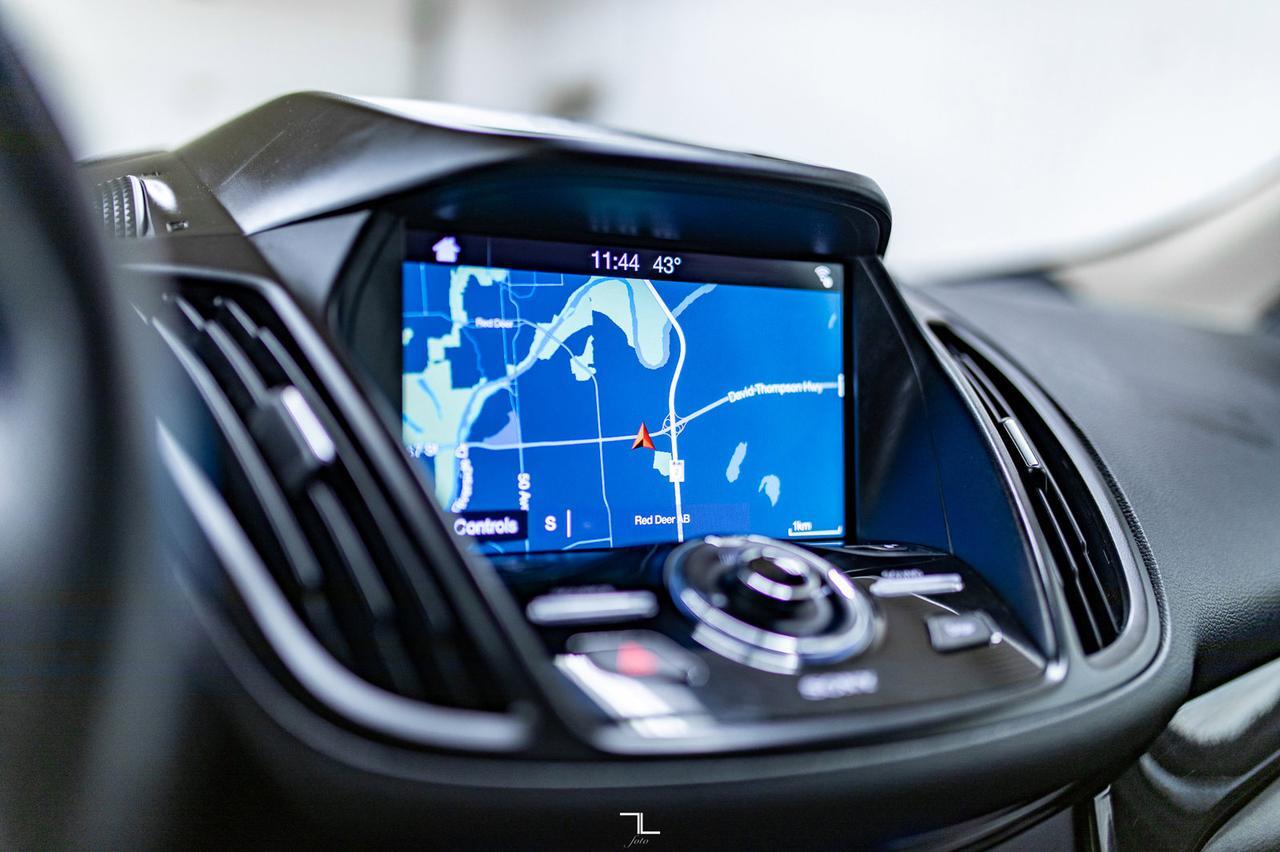 2017 Ford Escape AWD Titanium Leather Roof Nav BCam Red Deer AB