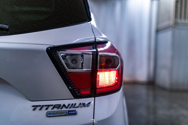 2017 Ford Escape AWD Titanium Leather Roof Nav BCam Red Deer AB