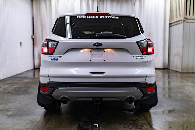 2017 Ford Escape AWD Titanium Leather Roof Nav BCam Red Deer AB