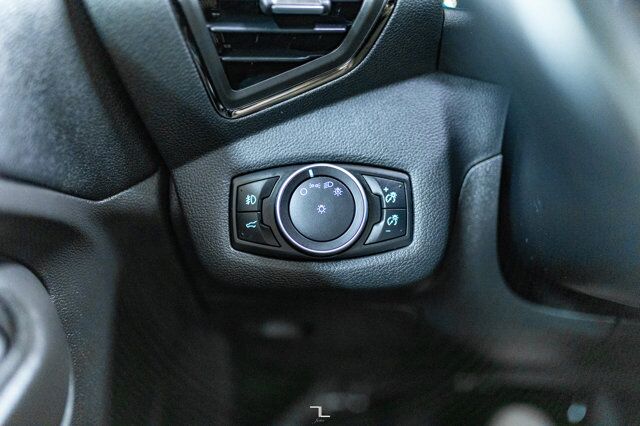 2017 Ford Escape AWD Titanium Leather Roof Nav BCam Red Deer AB