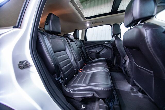 2017 Ford Escape AWD Titanium Leather Roof Nav BCam Red Deer AB