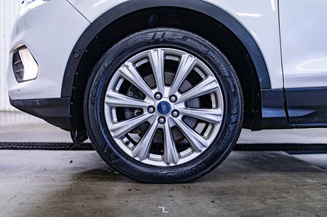 2017 Ford Escape AWD Titanium Leather Roof Nav BCam Red Deer AB