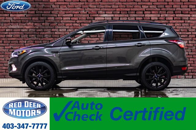 2017 Ford Escape AWD Titanium Nav Roof BCam Red Deer AB