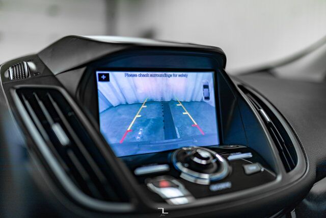 2017 Ford Escape AWD Titanium Nav Roof BCam Red Deer AB