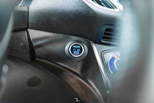 2017 Ford Escape AWD Titanium Nav Roof BCam Red Deer AB