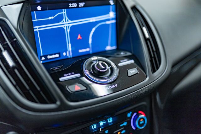 2017 Ford Escape AWD Titanium Nav Roof BCam Red Deer AB