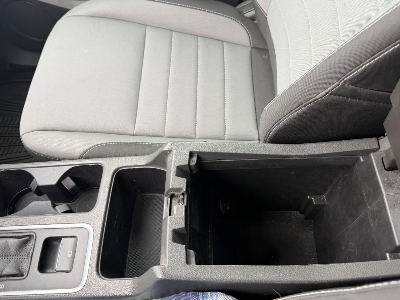 2017 Ford Escape S 4WD | EcoBoost Turbo | Rearview Camera | Bluetooth | Keyless Entry | SYNC Redwater AB