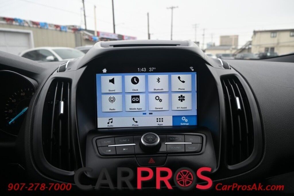 2017 Ford Escape SE - 4X4 - Technology Pkg - Sport Appearance Pkg - Blind Spot Alert - Bluetooth - AppleCarplay & Android Auto - Back Up Camera - Rear Park Sensors - Luggage Rack - Power Liftgate - Keyless Entry - Tow Pkg - Only 71K Miles - 28 MPG Anchorage AK