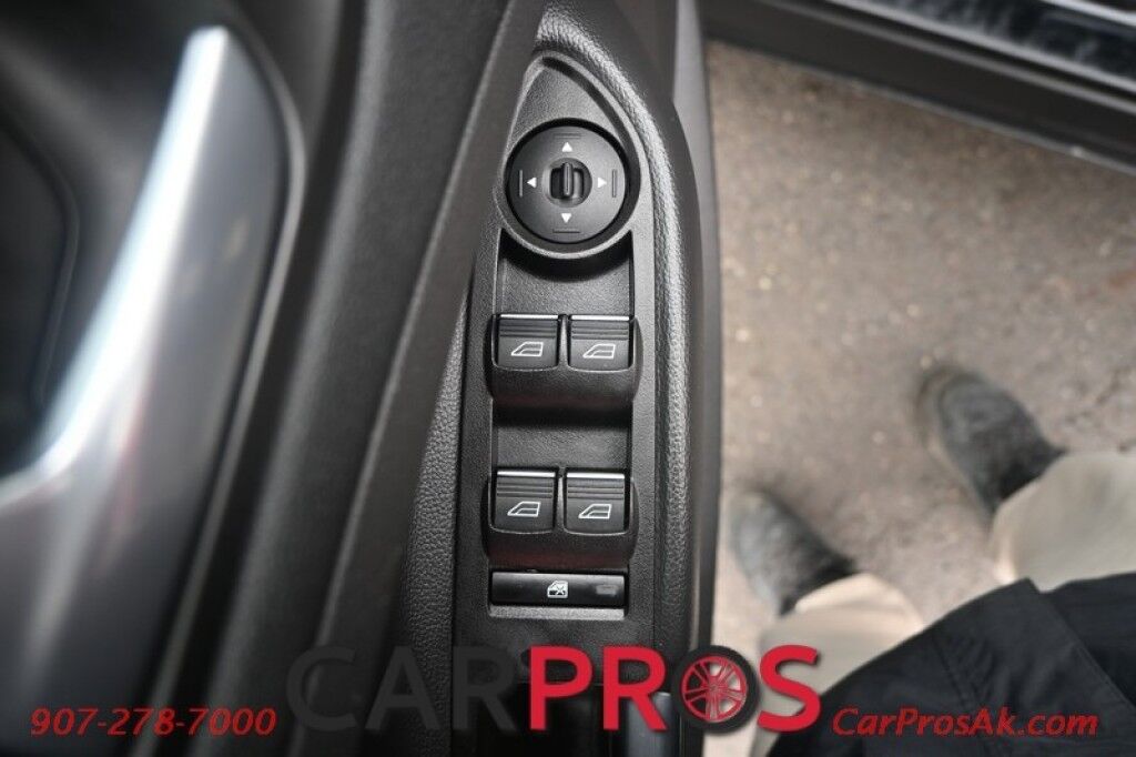 2017 Ford Escape SE - 4X4 - Technology Pkg - Sport Appearance Pkg - Blind Spot Alert - Bluetooth - AppleCarplay & Android Auto - Back Up Camera - Rear Park Sensors - Luggage Rack - Power Liftgate - Keyless Entry - Tow Pkg - Only 71K Miles - 28 MPG Anchorage AK