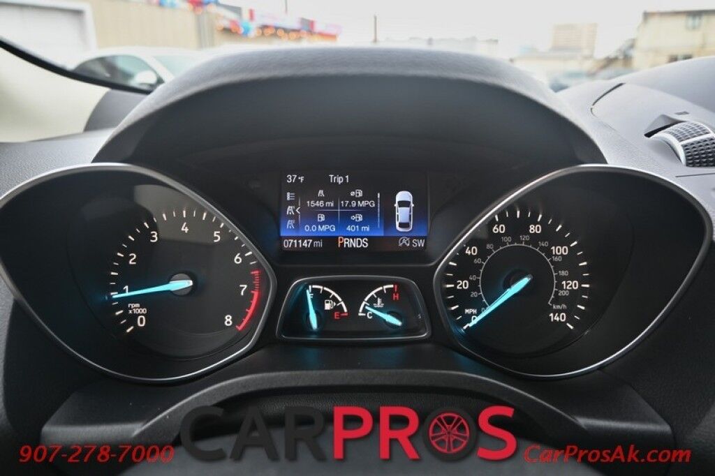 2017 Ford Escape SE - 4X4 - Technology Pkg - Sport Appearance Pkg - Blind Spot Alert - Bluetooth - AppleCarplay & Android Auto - Back Up Camera - Rear Park Sensors - Luggage Rack - Power Liftgate - Keyless Entry - Tow Pkg - Only 71K Miles - 28 MPG Anchorage AK