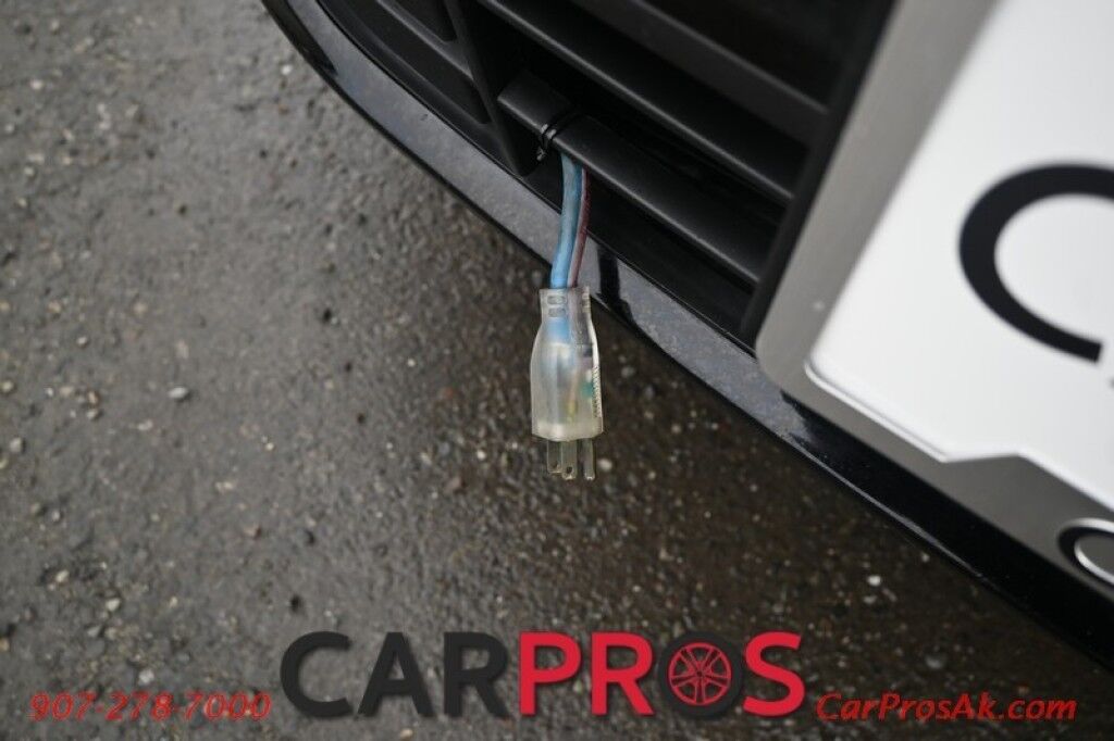 2017 Ford Escape SE - 4X4 - Technology Pkg - Sport Appearance Pkg - Blind Spot Alert - Bluetooth - AppleCarplay & Android Auto - Back Up Camera - Rear Park Sensors - Luggage Rack - Power Liftgate - Keyless Entry - Tow Pkg - Only 71K Miles - 28 MPG Anchorage AK