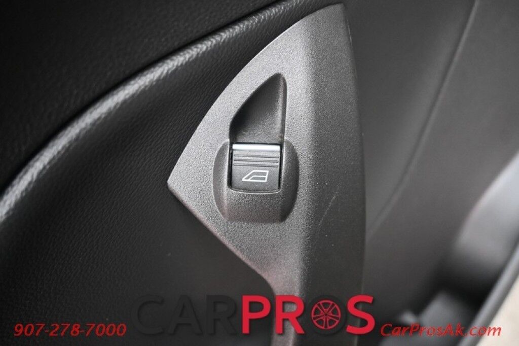 2017 Ford Escape SE - 4X4 - Technology Pkg - Sport Appearance Pkg - Blind Spot Alert - Bluetooth - AppleCarplay & Android Auto - Back Up Camera - Rear Park Sensors - Luggage Rack - Power Liftgate - Keyless Entry - Tow Pkg - Only 71K Miles - 28 MPG Anchorage AK