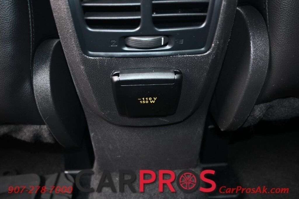 2017 Ford Escape SE - 4X4 - Technology Pkg - Sport Appearance Pkg - Blind Spot Alert - Bluetooth - AppleCarplay & Android Auto - Back Up Camera - Rear Park Sensors - Luggage Rack - Power Liftgate - Keyless Entry - Tow Pkg - Only 71K Miles - 28 MPG Anchorage AK