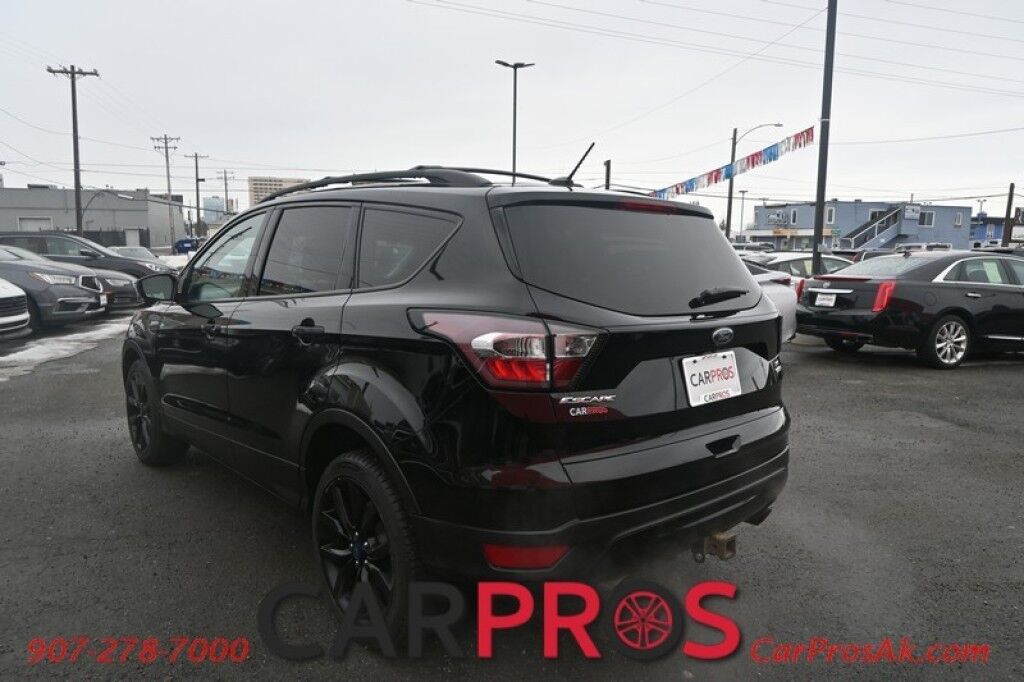 2017 Ford Escape SE - 4X4 - Technology Pkg - Sport Appearance Pkg - Blind Spot Alert - Bluetooth - AppleCarplay & Android Auto - Back Up Camera - Rear Park Sensors - Luggage Rack - Power Liftgate - Keyless Entry - Tow Pkg - Only 71K Miles - 28 MPG Anchorage AK