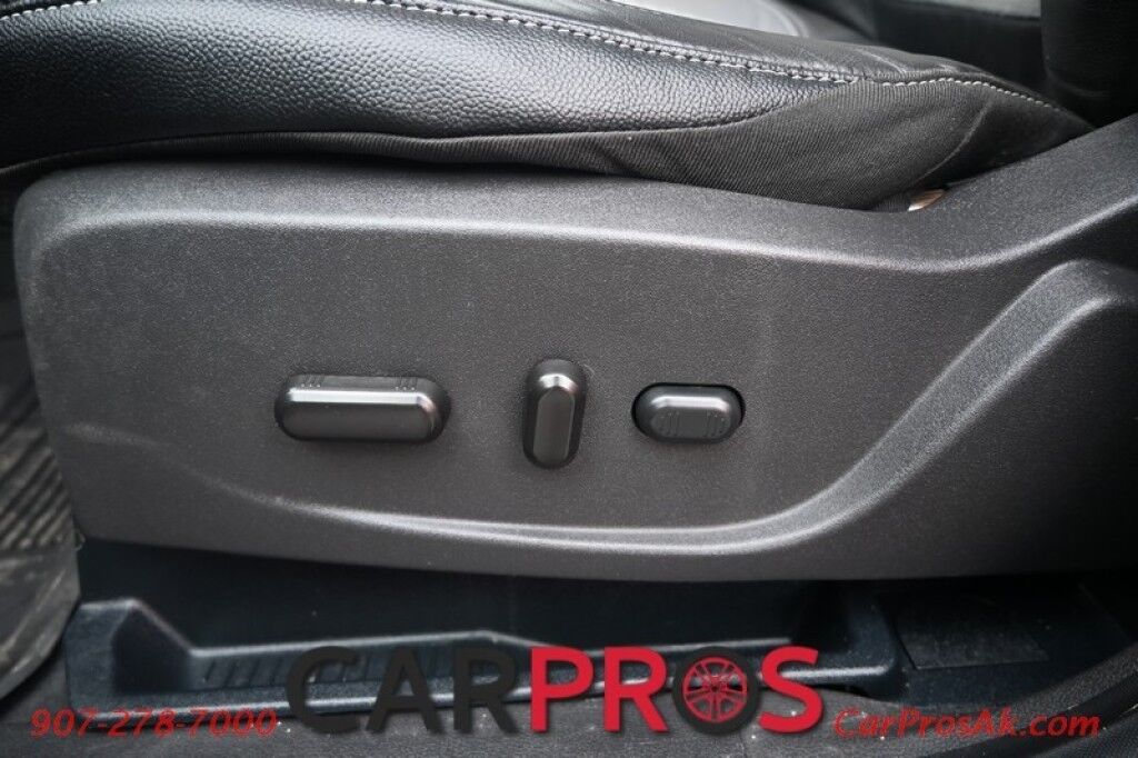 2017 Ford Escape SE - 4X4 - Technology Pkg - Sport Appearance Pkg - Blind Spot Alert - Bluetooth - AppleCarplay & Android Auto - Back Up Camera - Rear Park Sensors - Luggage Rack - Power Liftgate - Keyless Entry - Tow Pkg - Only 71K Miles - 28 MPG Anchorage AK