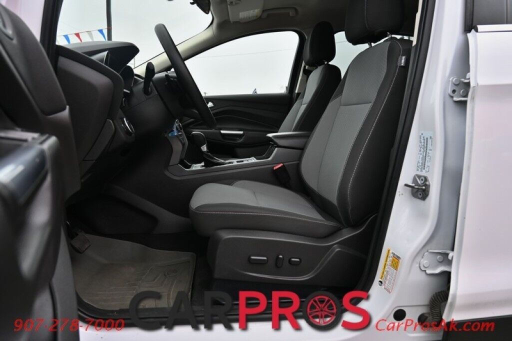 2017 Ford Escape SE - AWD - 1.5L 4-Cyl Turbo - Power Driver's Seat - Bluetooth - Backup Camera - Power Locks, Windows & Mirrors - USB Input - CD Player - Keyless Entry - Aluminum Wheels - 29 MPG - Only 31K Miles Anchorage AK