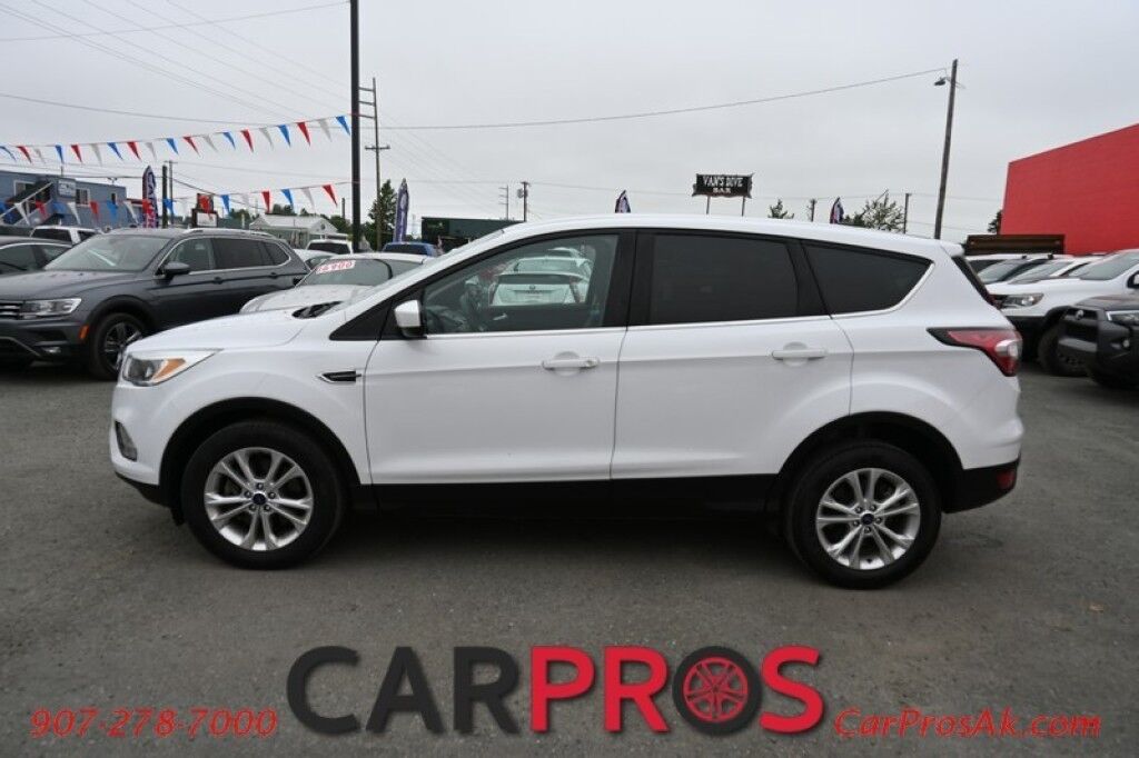 2017 Ford Escape SE - AWD - 1.5L 4-Cyl Turbo - Power Driver's Seat - Bluetooth - Backup Camera - Power Locks, Windows & Mirrors - USB Input - CD Player - Keyless Entry - Aluminum Wheels - 29 MPG - Only 31K Miles