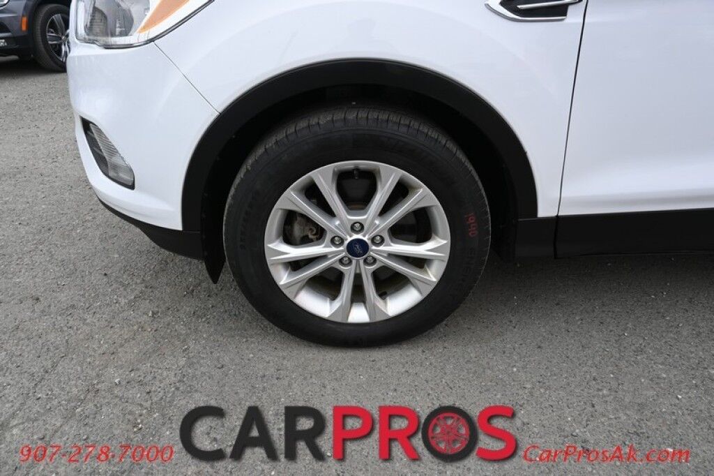 2017 Ford Escape SE - AWD - 1.5L 4-Cyl Turbo - Power Driver's Seat - Bluetooth - Backup Camera - Power Locks, Windows & Mirrors - USB Input - CD Player - Keyless Entry - Aluminum Wheels - 29 MPG - Only 31K Miles Anchorage AK