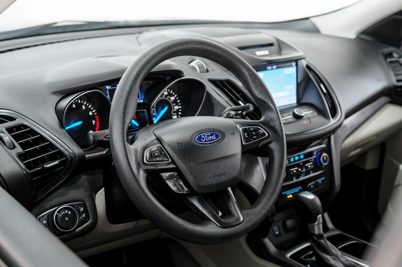 2017 Ford Escape SE AUTOMATIC SE TECH PKG BLIND SPOT ASSIST REAR CAMERA BLUETOOTH Carrollton TX