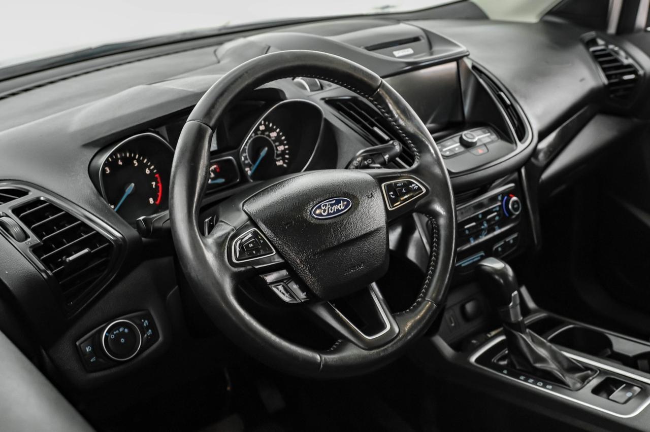 2017 Ford Escape SE AUTOMATIC SE TECH PKG REAR CAMERA BLUETOOTH POWER DRIVER SEAT Carrollton TX