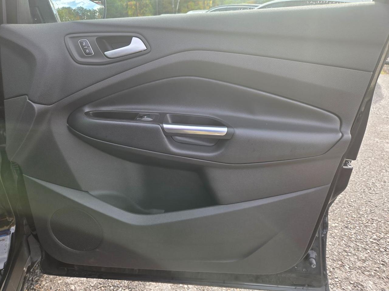 2017 Ford Escape SE Charlton MA