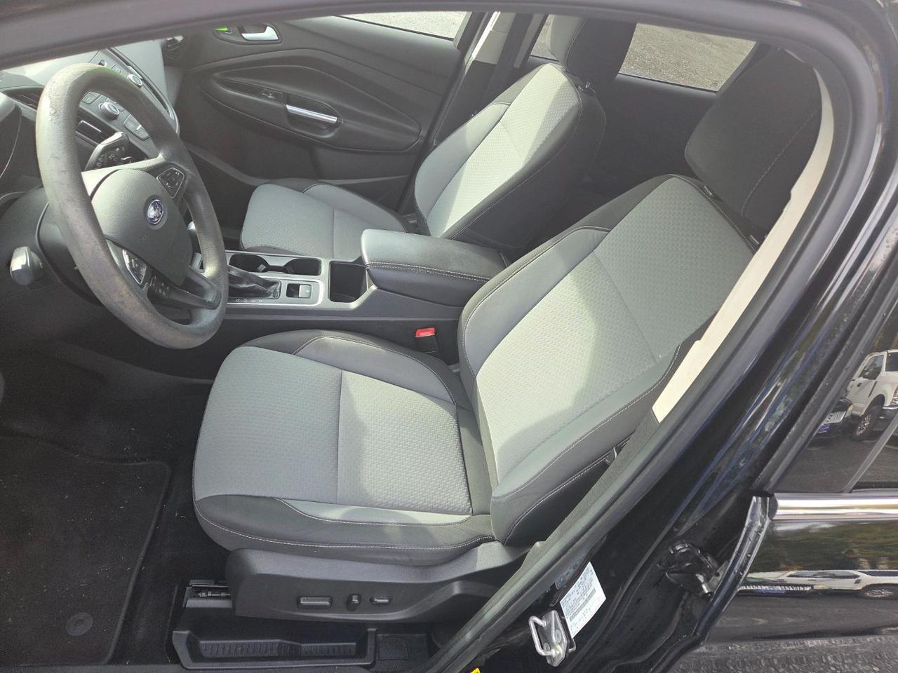 2017 Ford Escape SE Charlton MA