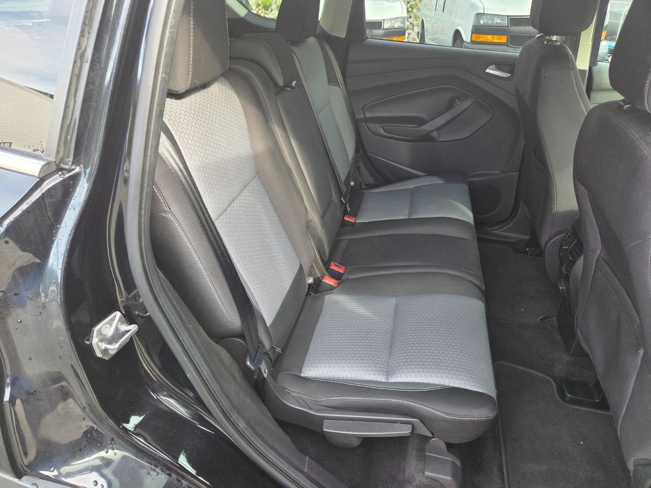 2017 Ford Escape SE Charlton MA