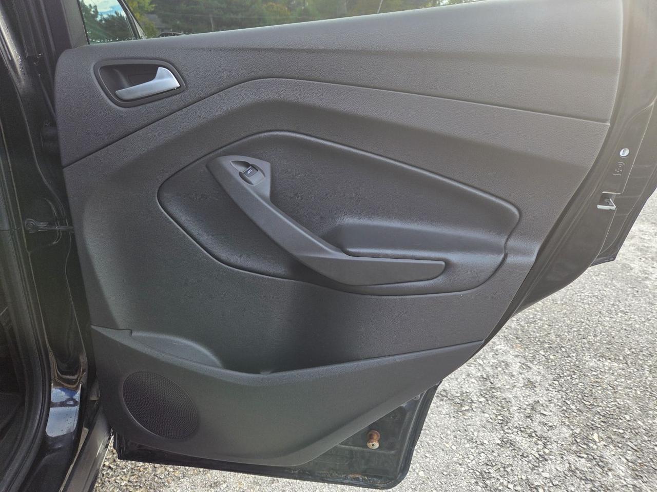 2017 Ford Escape SE Charlton MA
