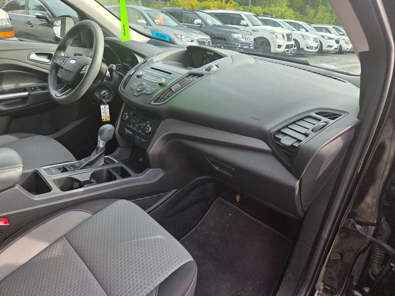 2017 Ford Escape SE Charlton MA