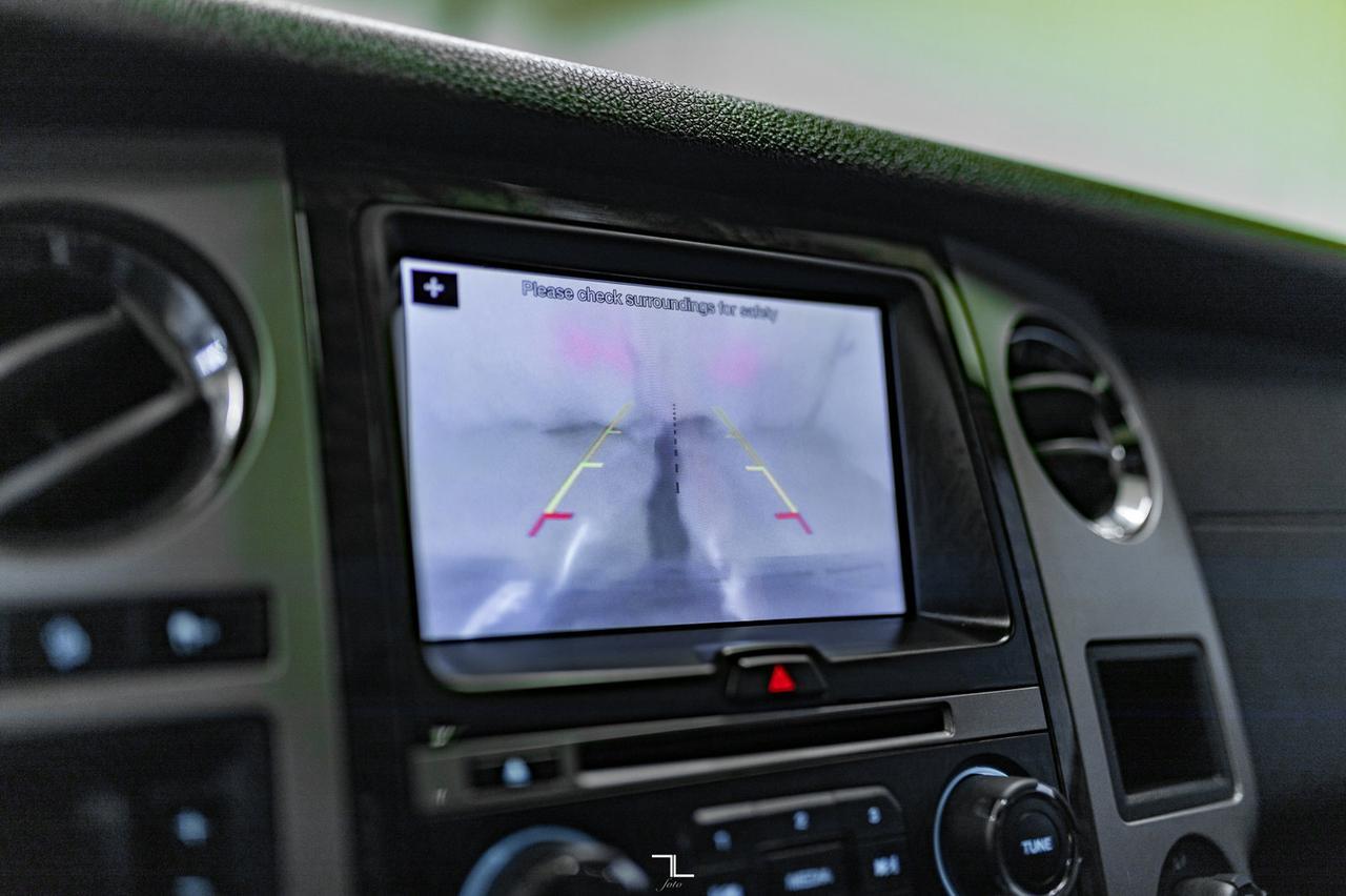 2017 Ford Expedition AWD Limited Leather Roof Nav BCam Red Deer AB