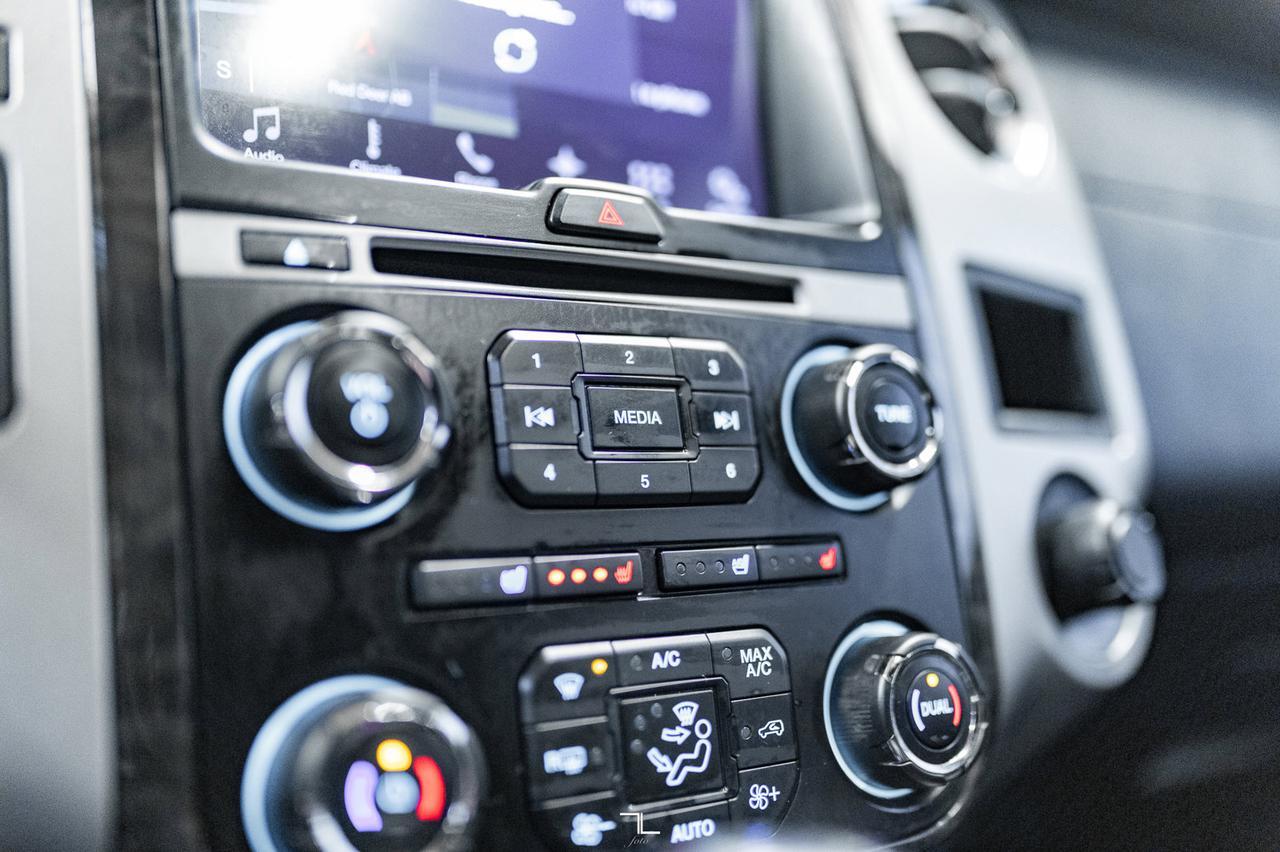 2017 Ford Expedition AWD Limited Leather Roof Nav BCam Red Deer AB