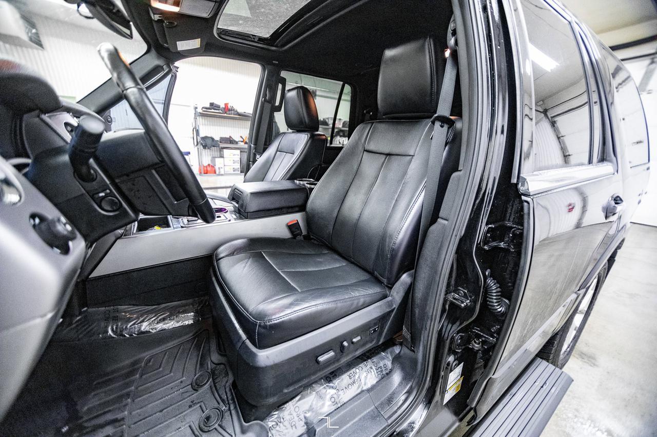 2017 Ford Expedition AWD Limited Leather Roof Nav BCam Red Deer AB