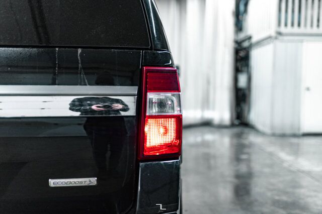 2017 Ford Expedition AWD Limited Leather Roof Nav BCam Red Deer AB