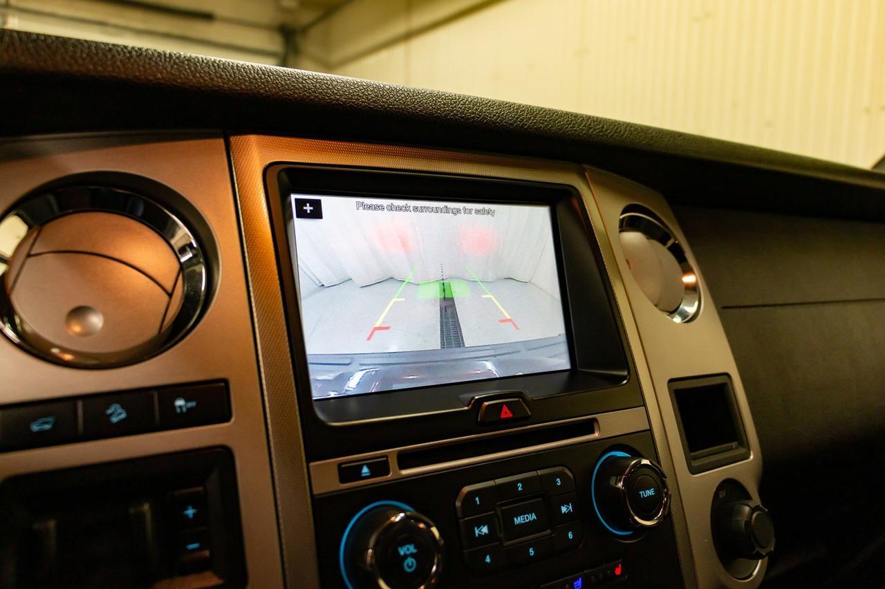 2017 Ford Expedition AWD Limited Leather Roof Nav BCam Red Deer AB