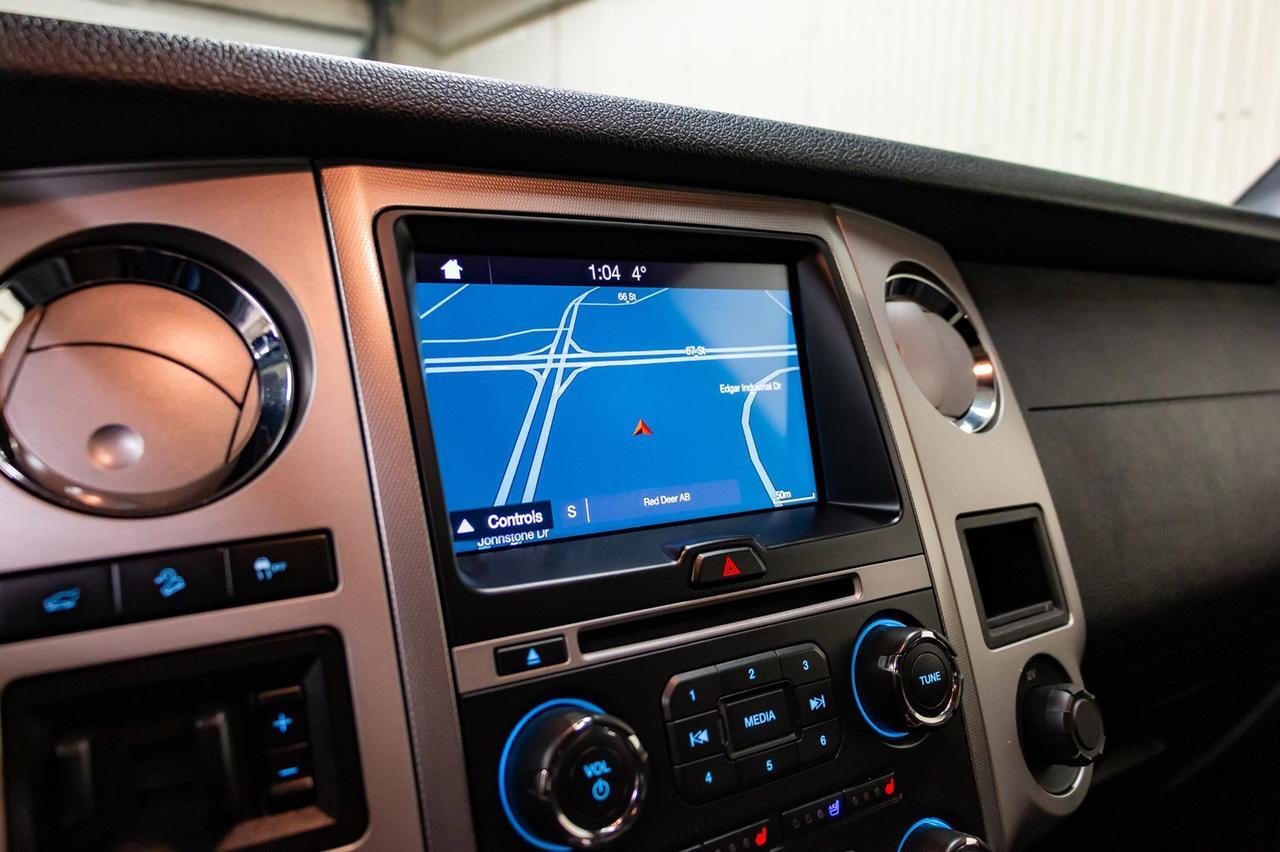 2017 Ford Expedition AWD Limited Leather Roof Nav BCam Red Deer AB