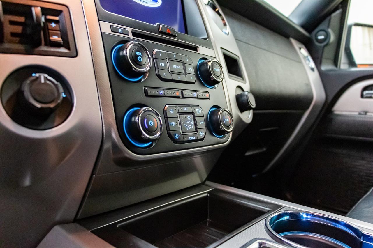 2017 Ford Expedition AWD Limited Leather Roof Nav BCam Red Deer AB