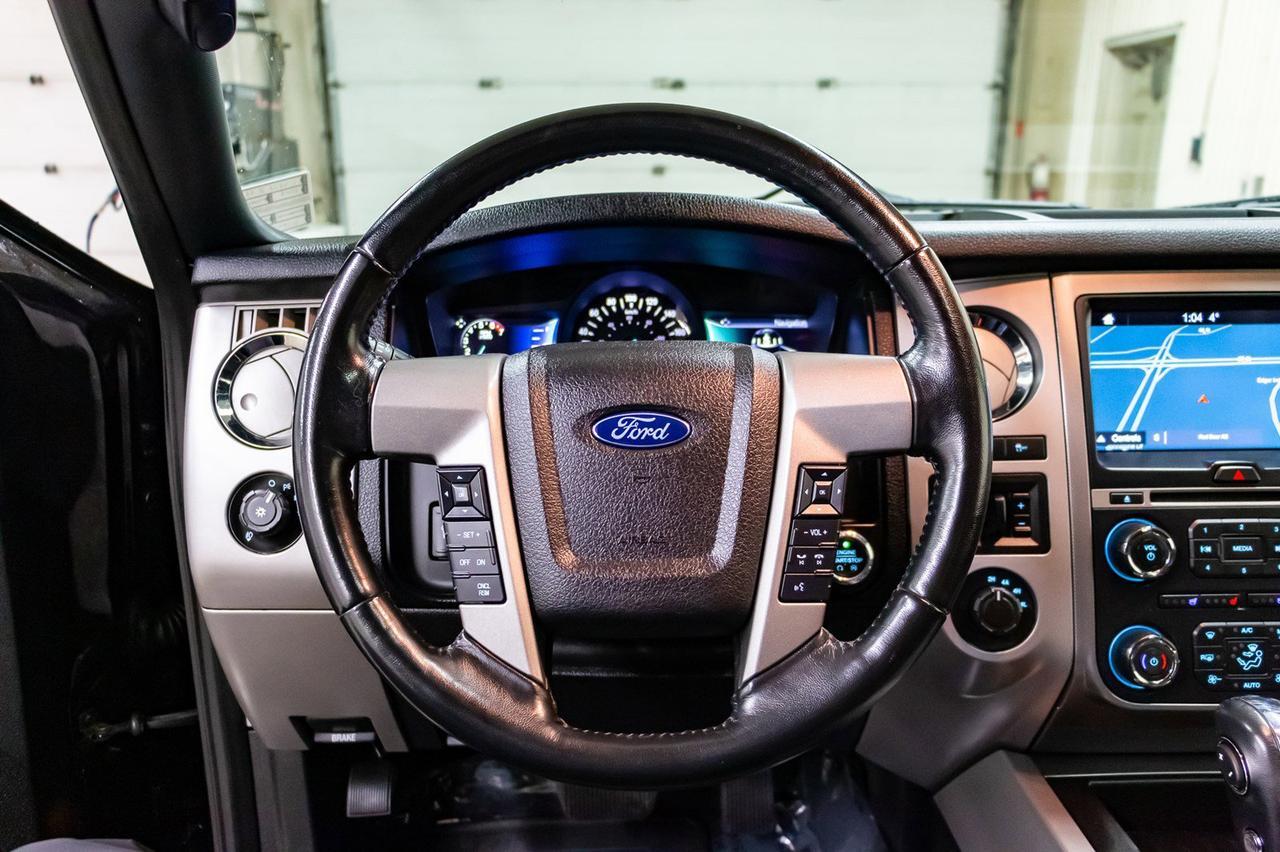 2017 Ford Expedition AWD Limited Leather Roof Nav BCam Red Deer AB