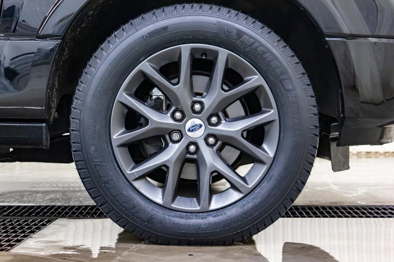 2017 Ford Expedition AWD Limited Leather Roof Nav BCam Red Deer AB