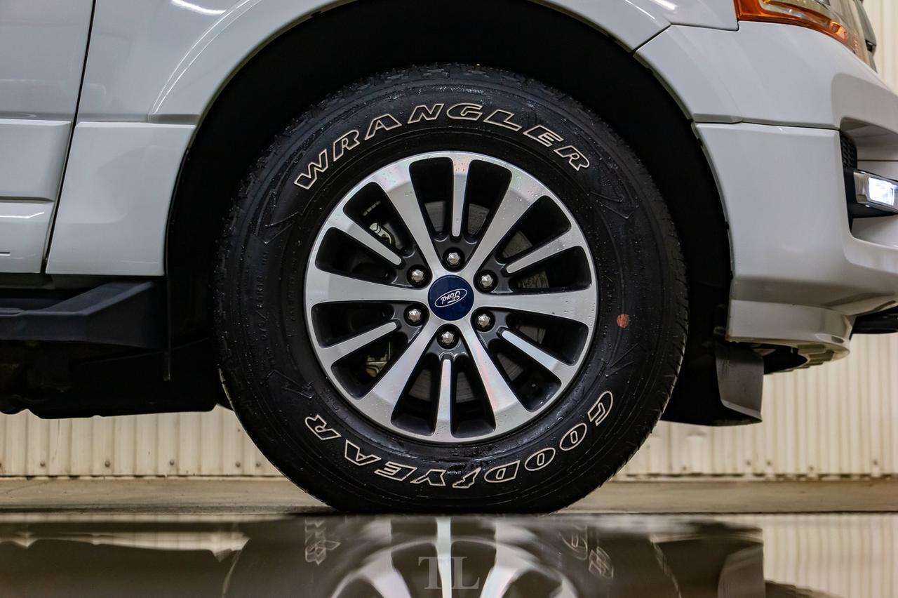 2017 Ford Expedition AWD XLT BCam Red Deer AB