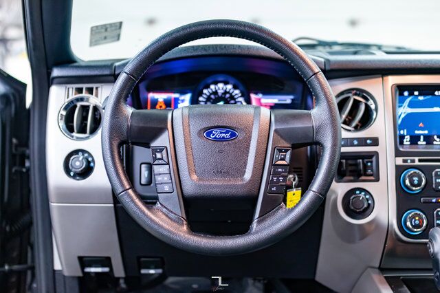 2017 Ford Expedition AWD XLT Leather Roof Nav BCam Red Deer AB