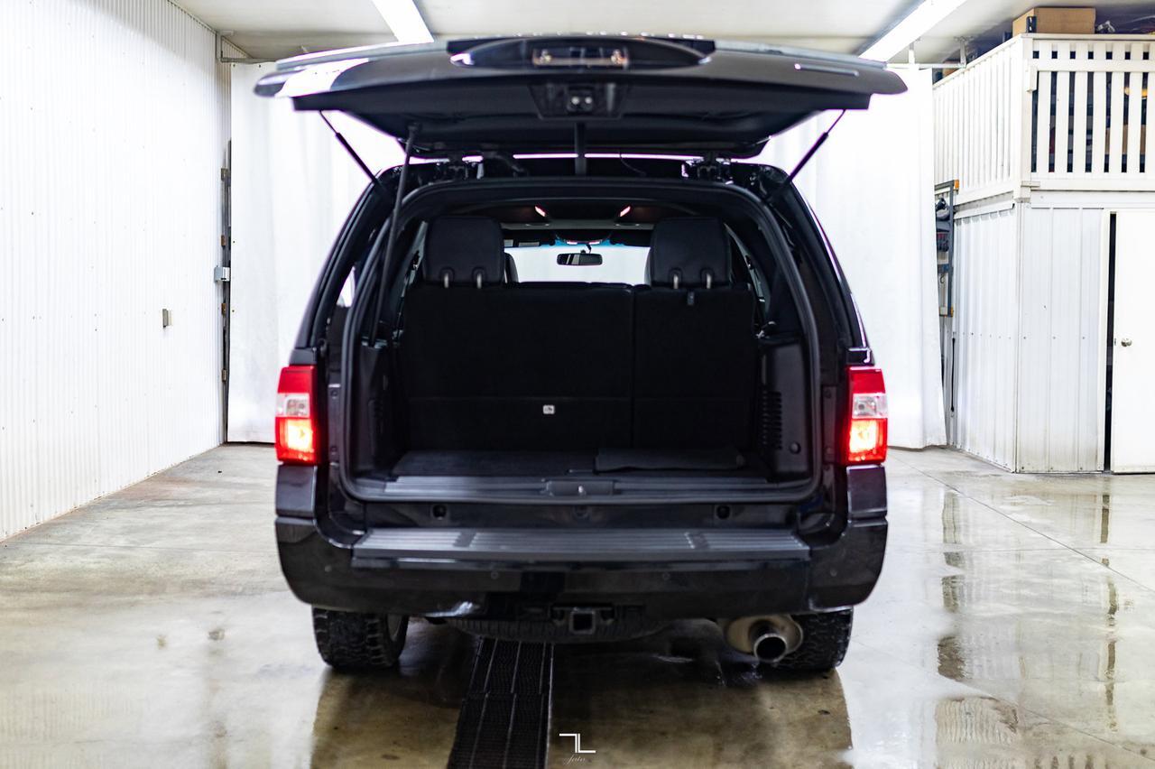 2017 Ford Expedition AWD XLT Luxury Edition Leather Roof BCam Red Deer AB