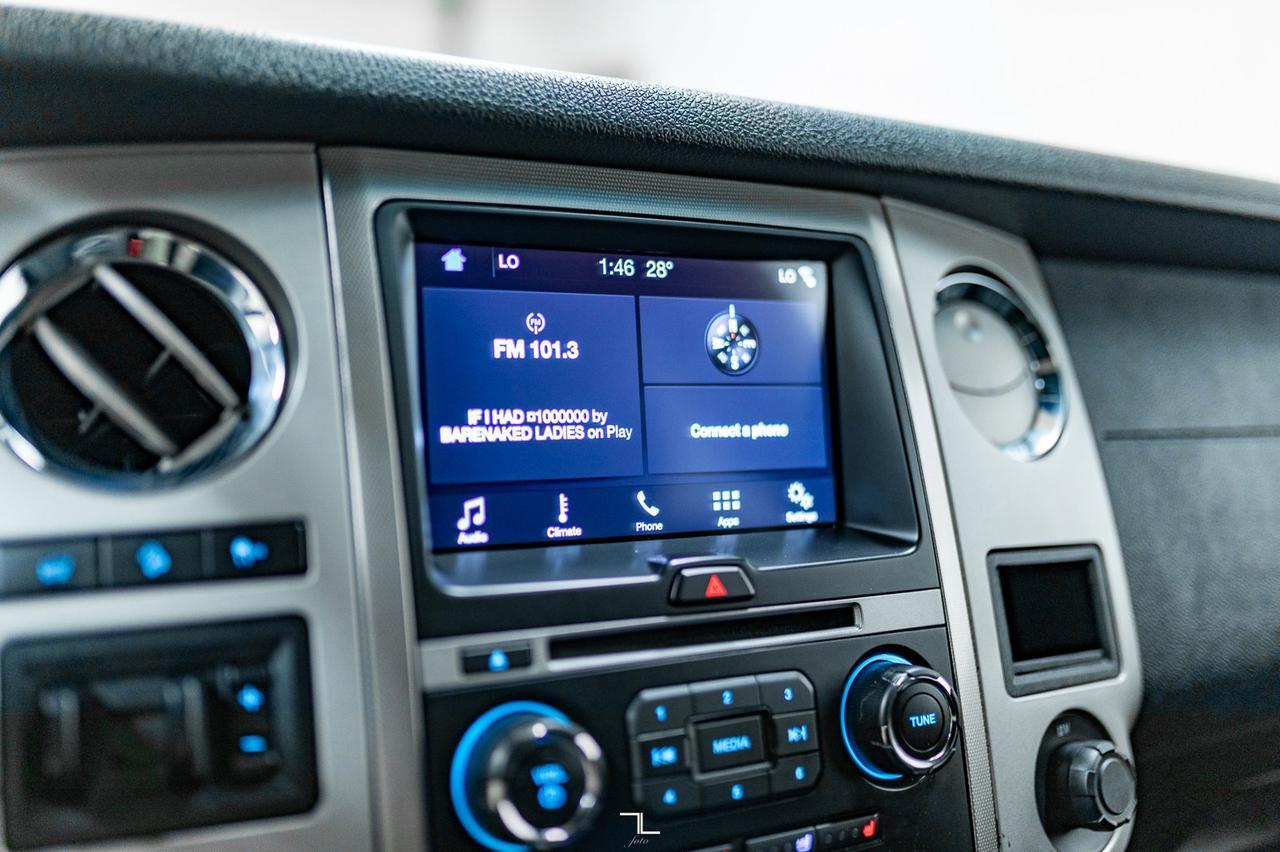 2017 Ford Expedition AWD XLT Luxury Edition Leather Roof BCam Red Deer AB