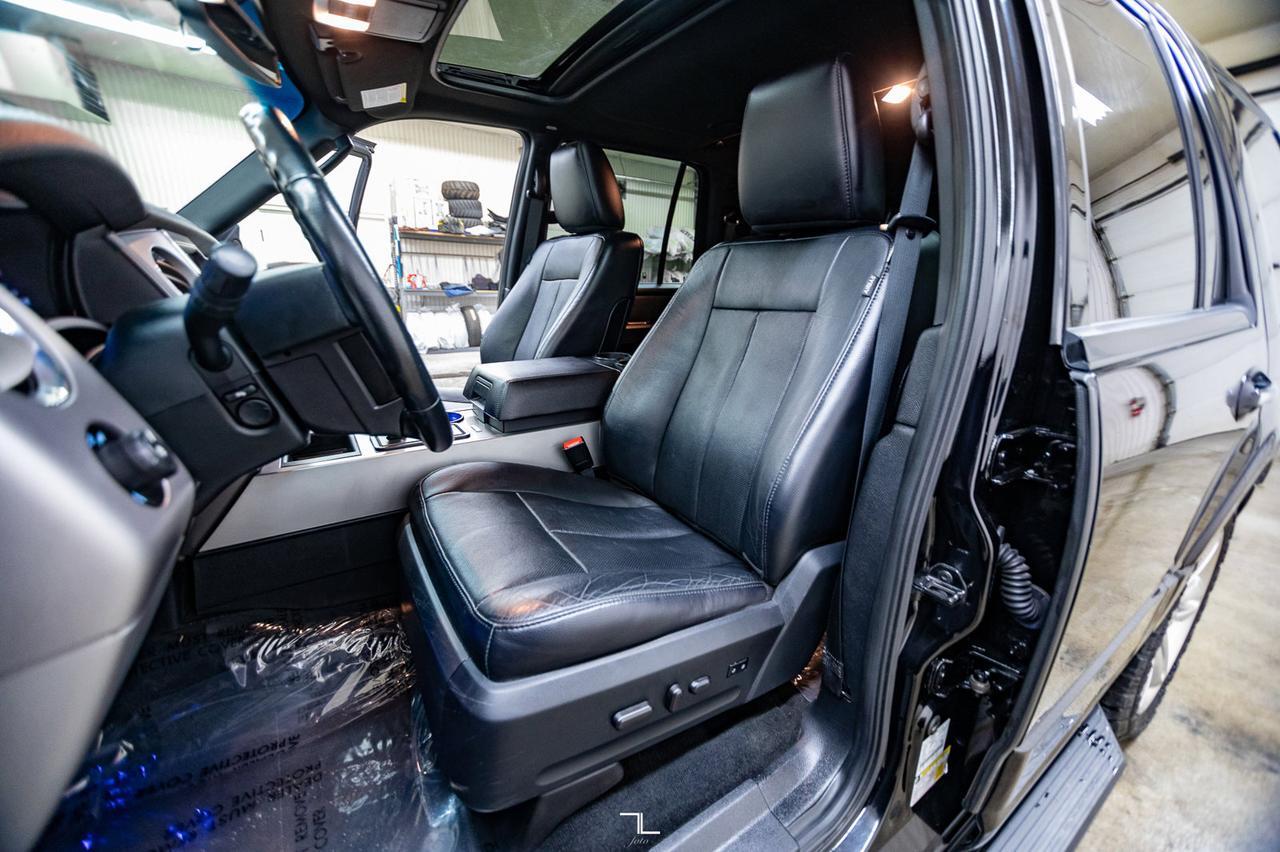 2017 Ford Expedition AWD XLT Luxury Edition Leather Roof BCam Red Deer AB