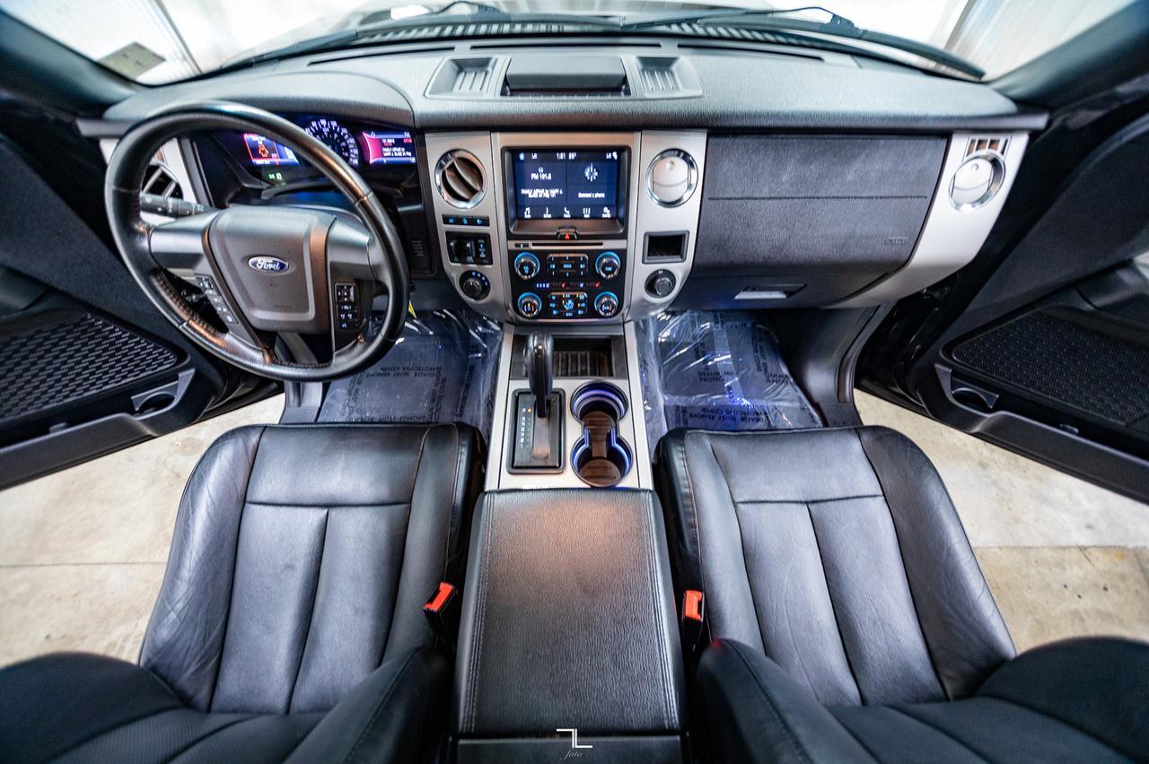 2017 Ford Expedition AWD XLT Luxury Edition Leather Roof BCam Red Deer AB