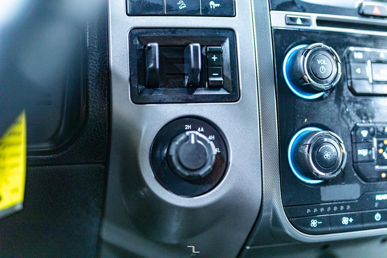 2017 Ford Expedition AWD XLT PSeat BCam Red Deer AB