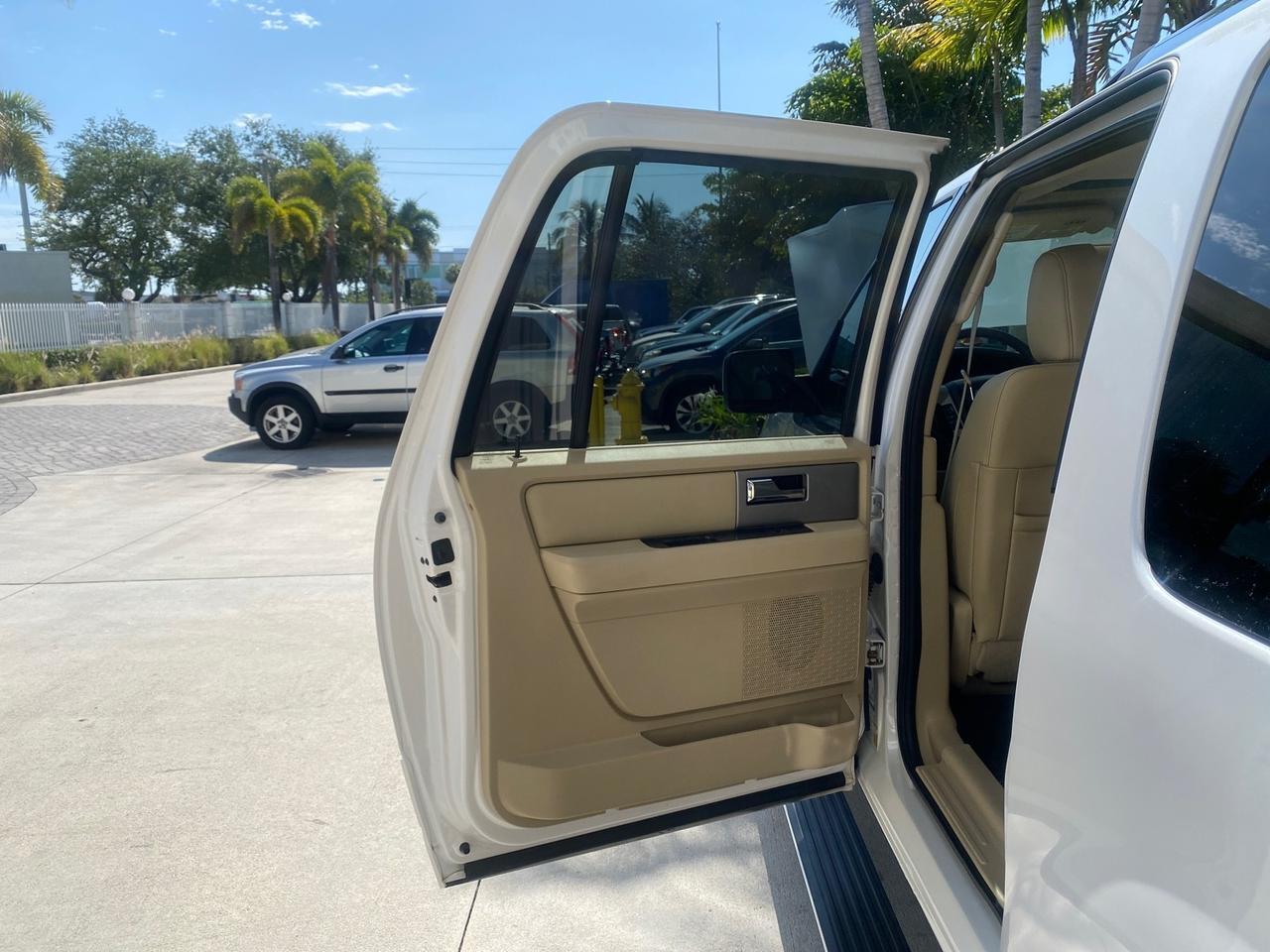 2017 Ford Expedition EL Limited 4WD LOW MILES 75284 Pompano Beach FL