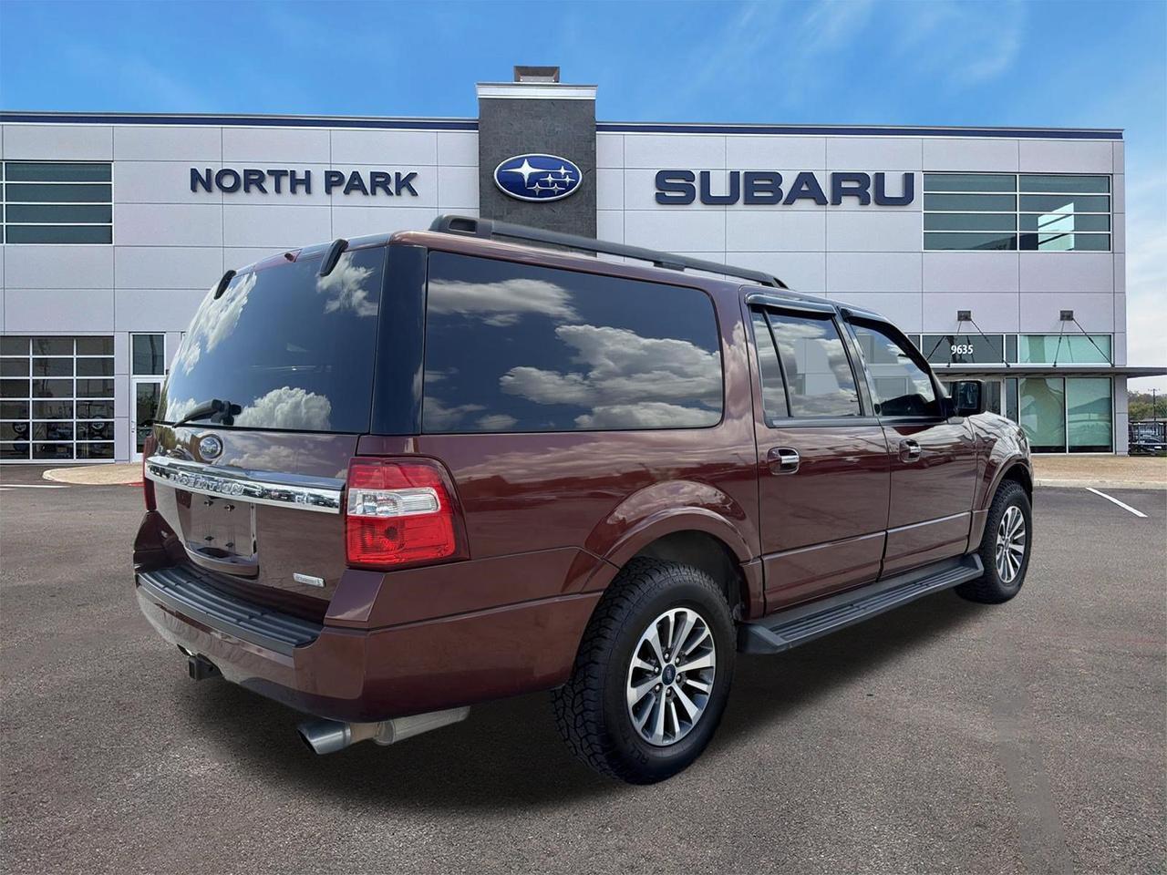 2017 Ford Expedition EL XLT