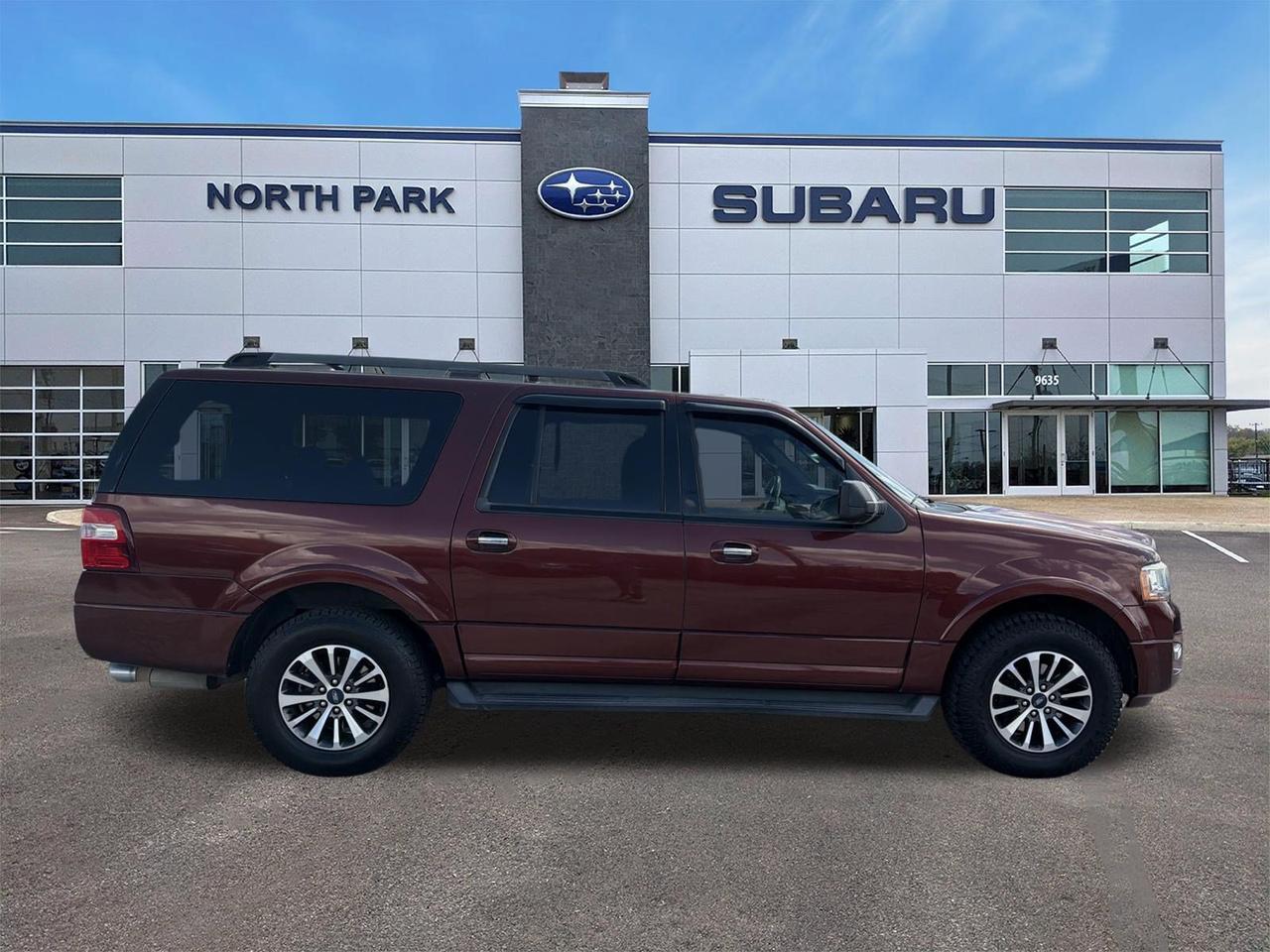 2017 Ford Expedition EL XLT